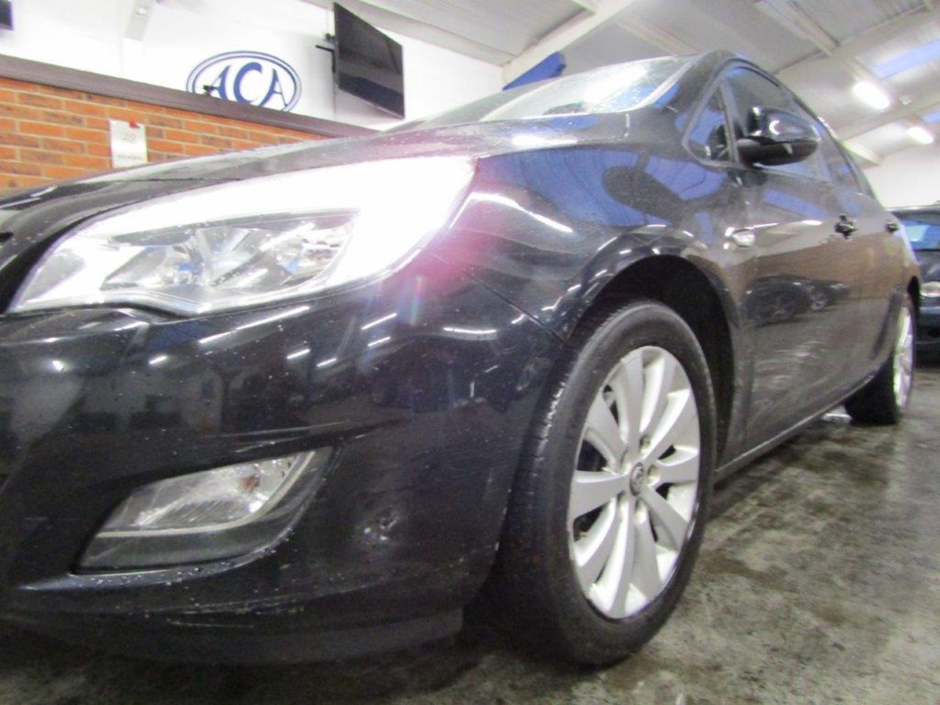 61 11 Vauxhall Astra Exclusiv CDTi - Image 10 of 24