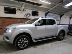 16 16 Nissan NP300 Navara Tekna DCI