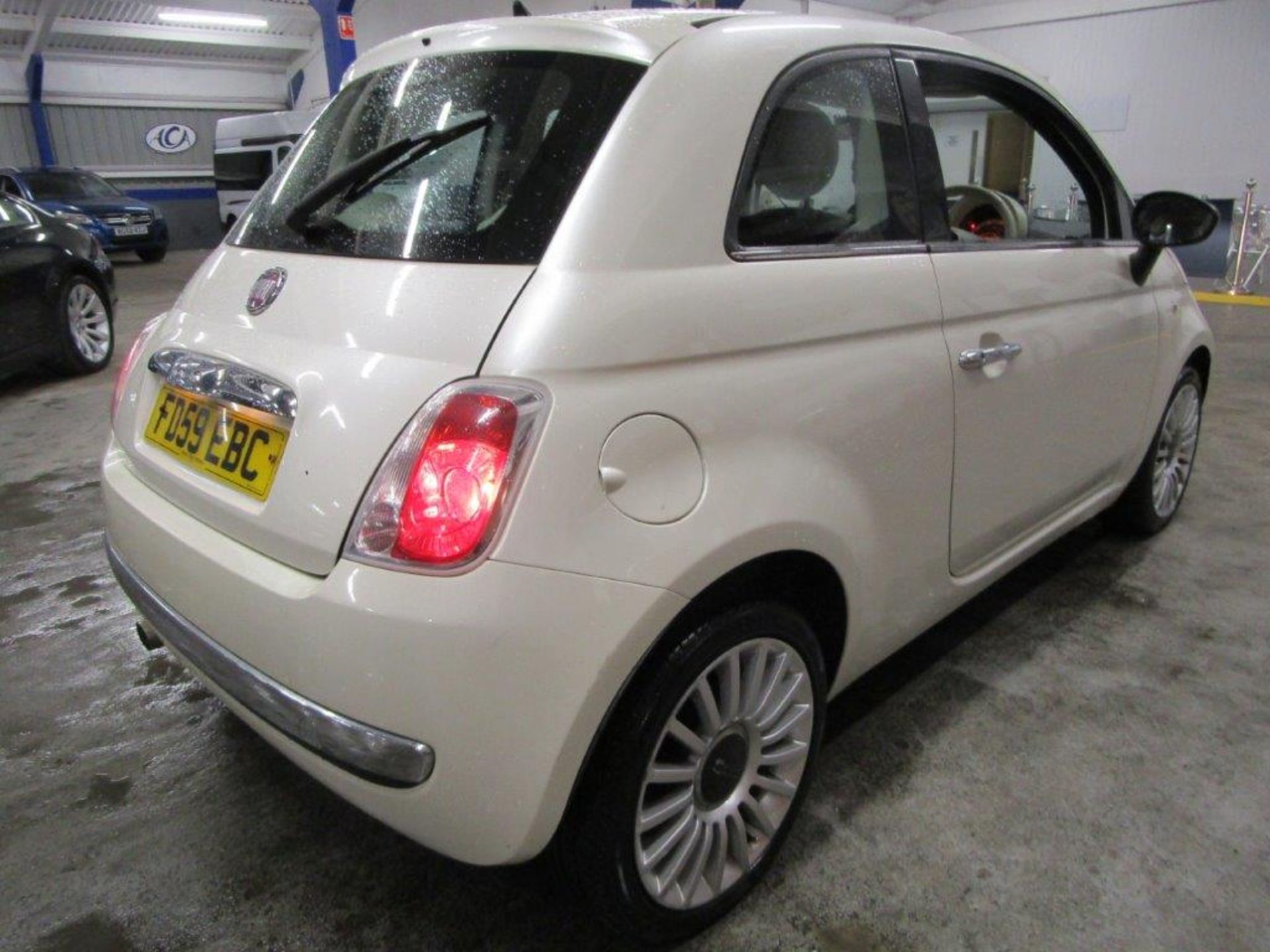 59 10 Fiat 500 Lounge - Image 14 of 24