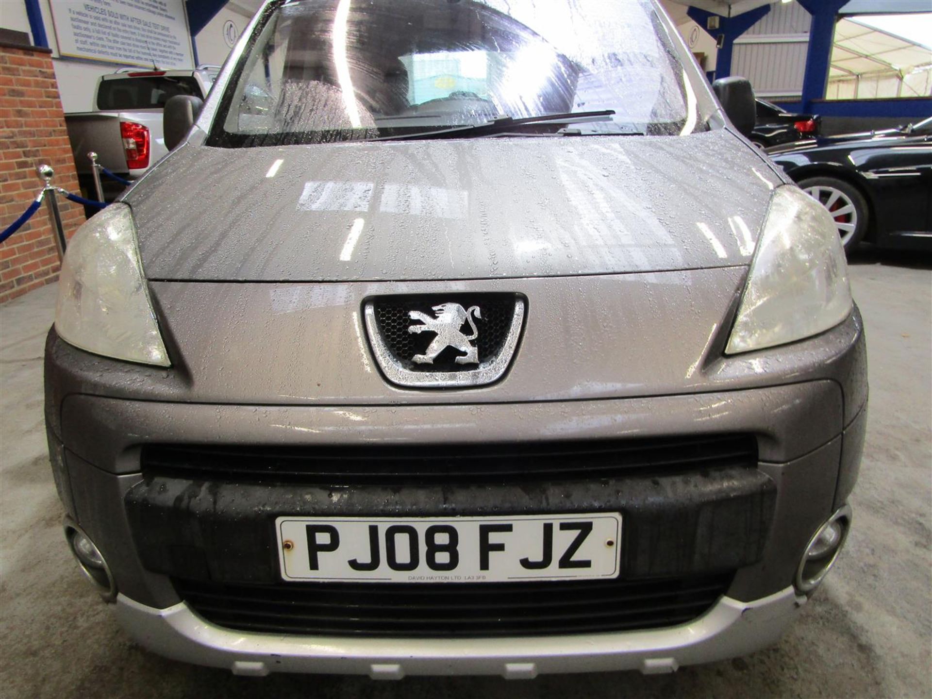 08 08 Peugeot Partner Tepee S HDi 75 - Image 2 of 25