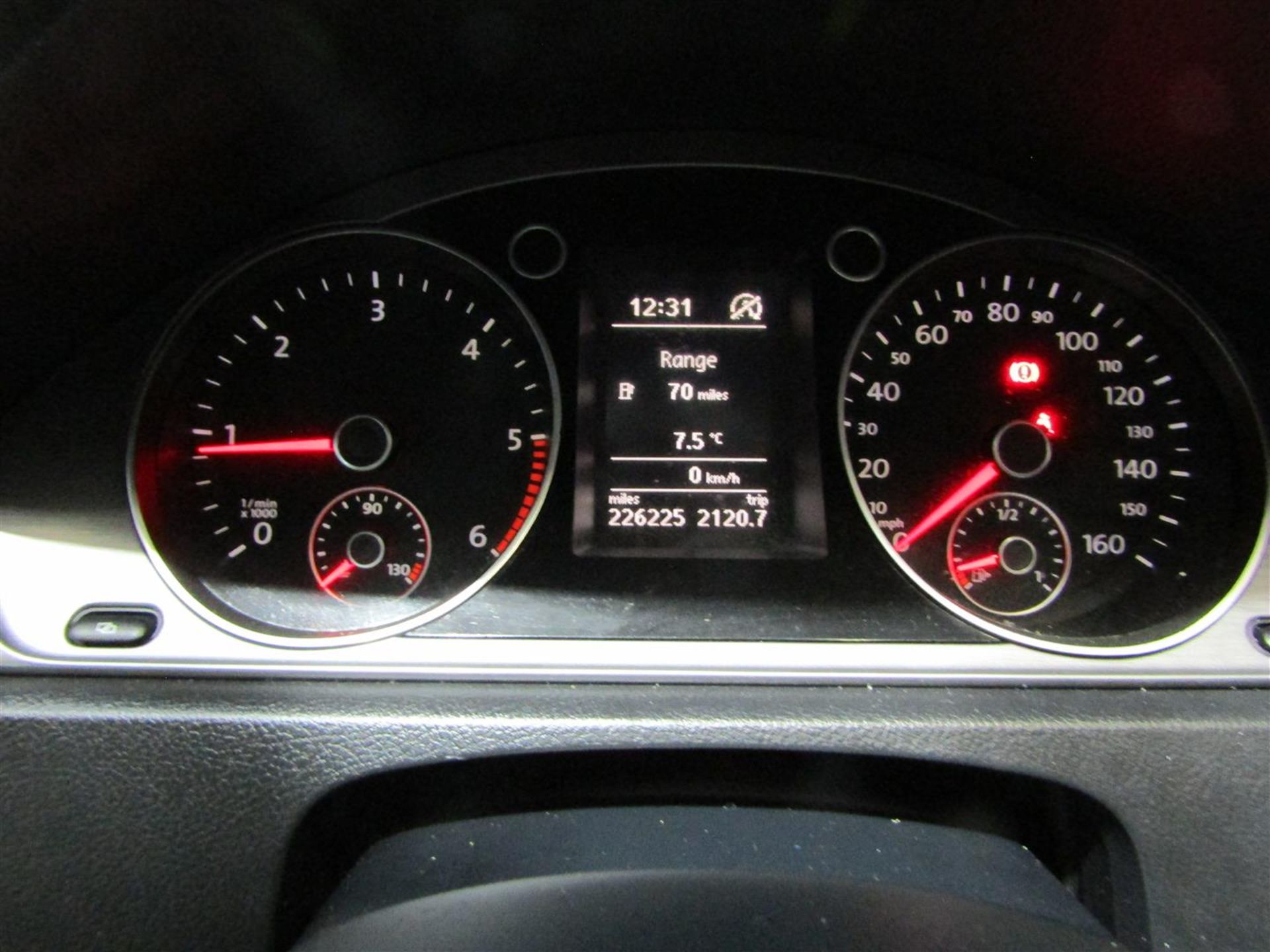 11 11 VW Passat SE B-Motion Tech TDi - Image 18 of 29