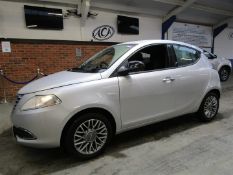 62 12 Chrysler Ypsilon SE