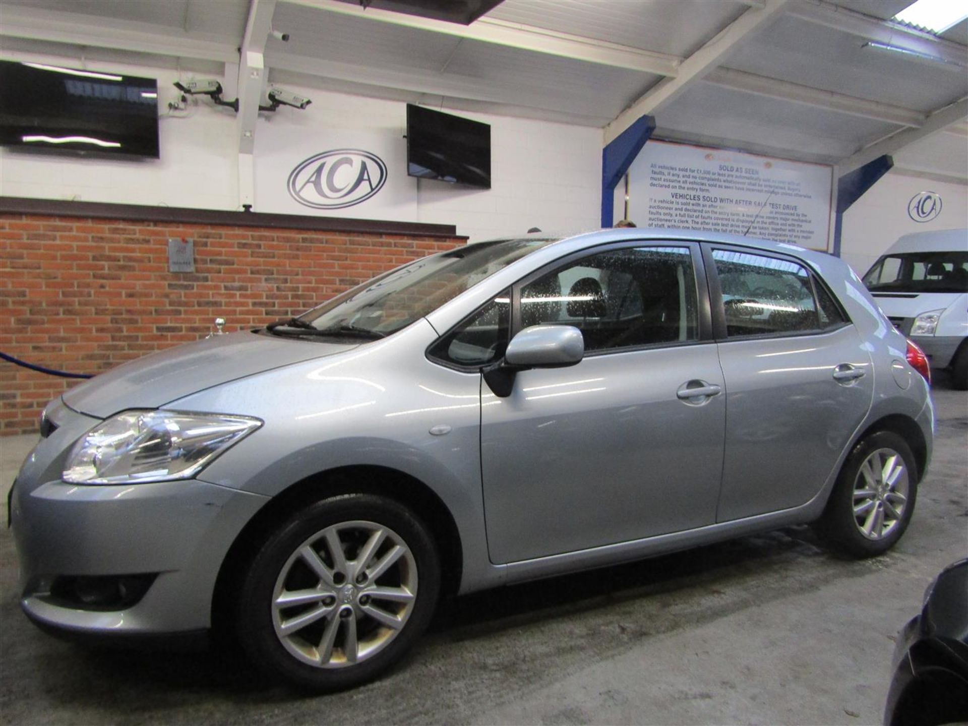 08 08 Toyota Auris TR VVT-I