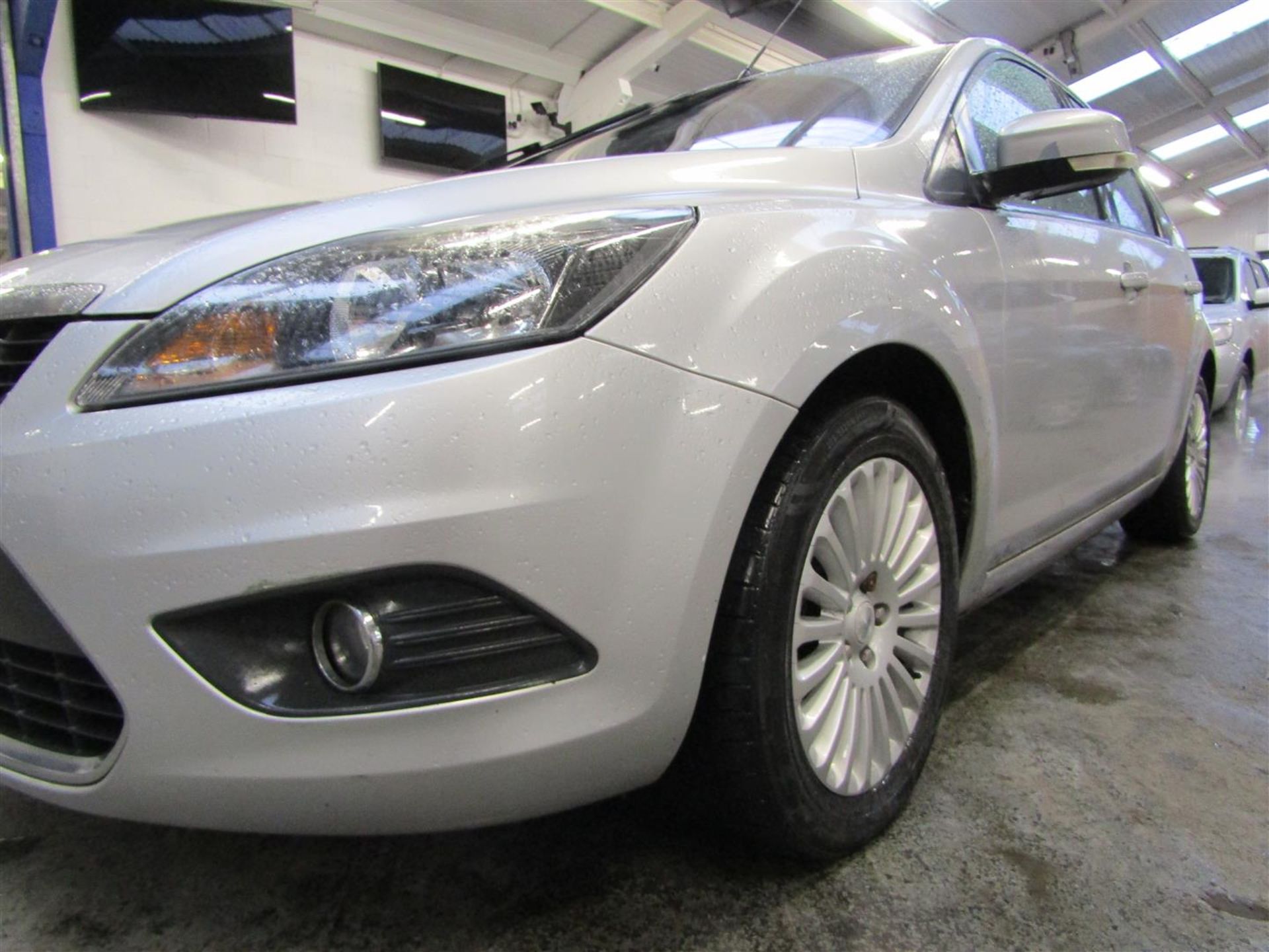 10 10 Ford Focus Titanium TDCi - Image 15 of 24