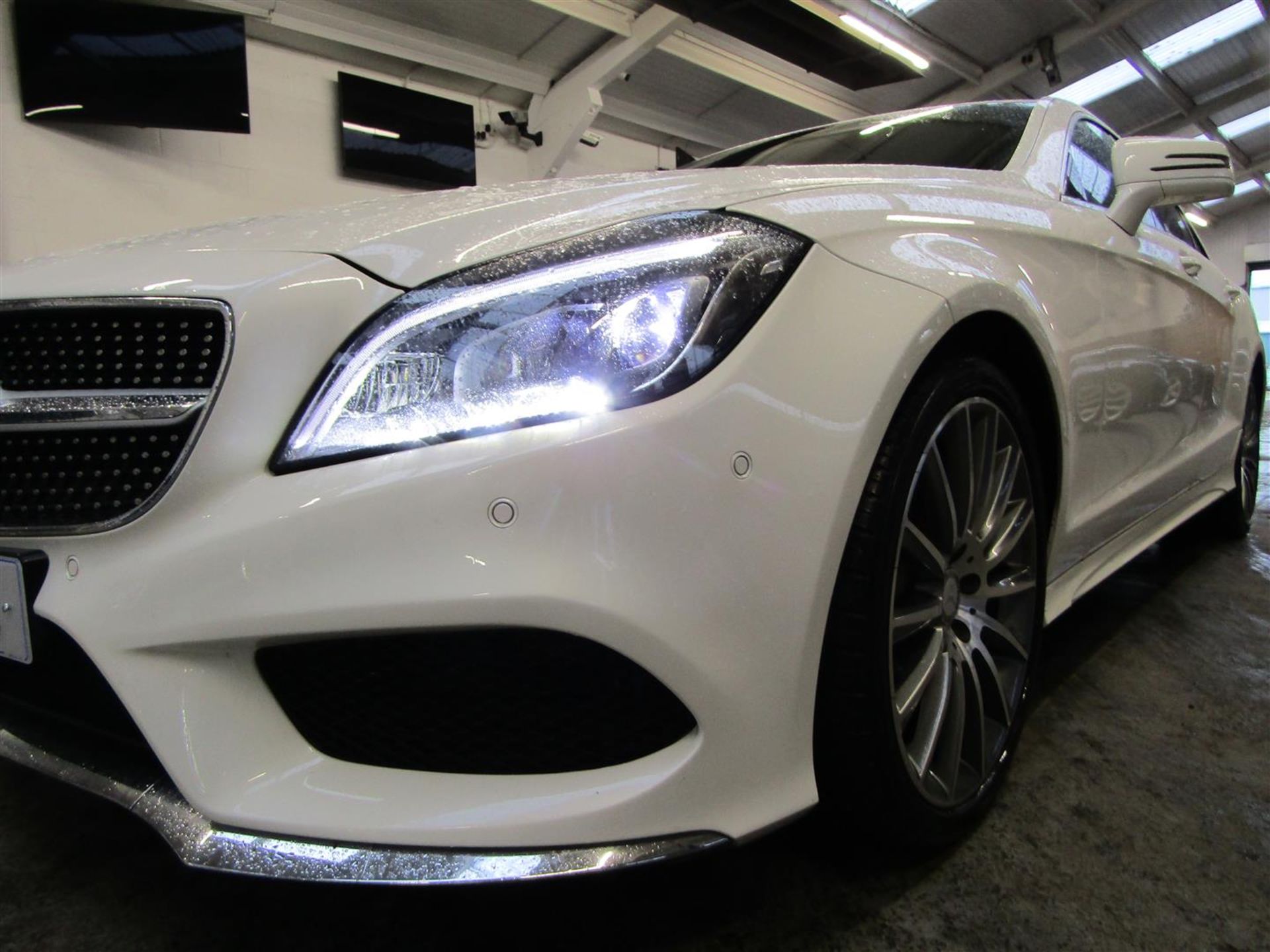 15 15 Mercedes CLS220 AMG Line Prem - Image 10 of 23