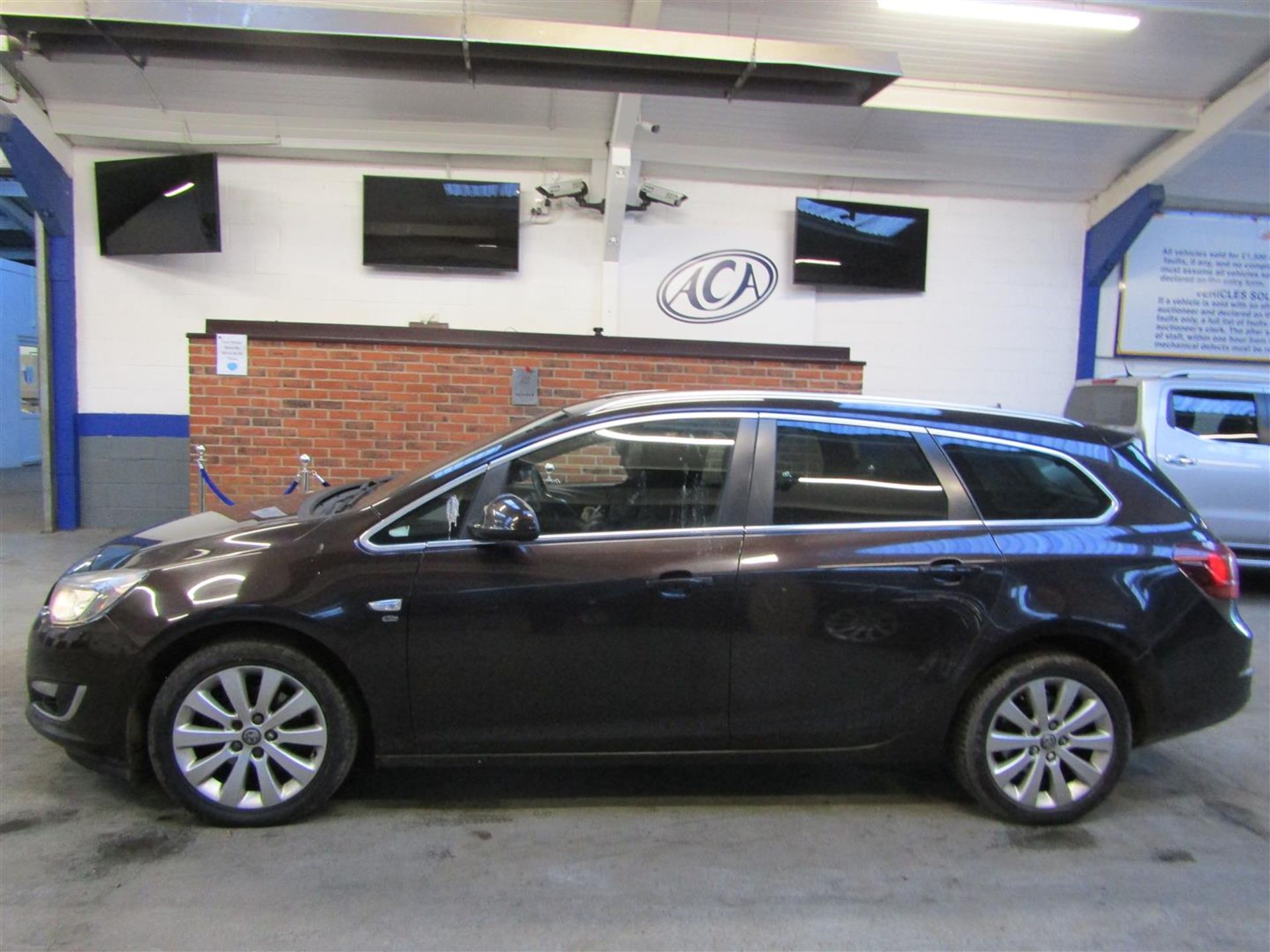 14 14 Vauxhall Astra Elite CDTi S/S - Image 2 of 25