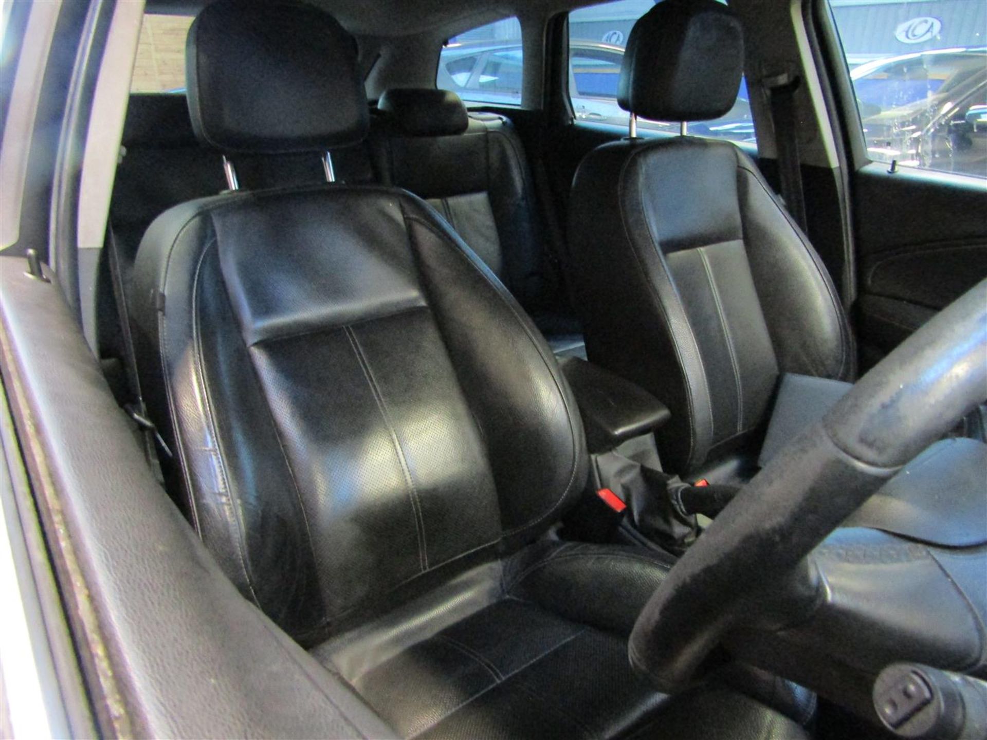 14 14 Vauxhall Astra Elite CDTi S/S - Image 8 of 25