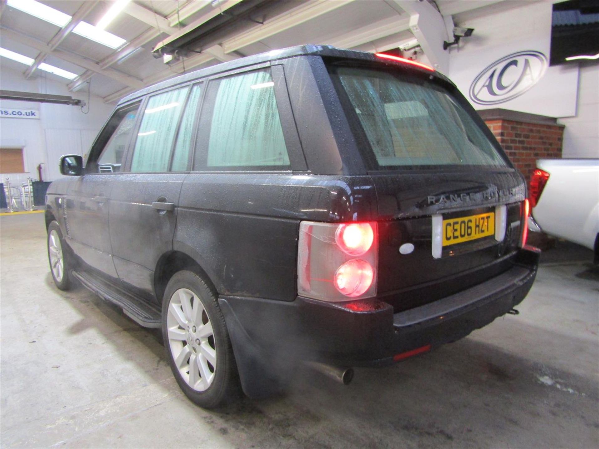 06 06 Range Rover V8 SC - Image 2 of 27