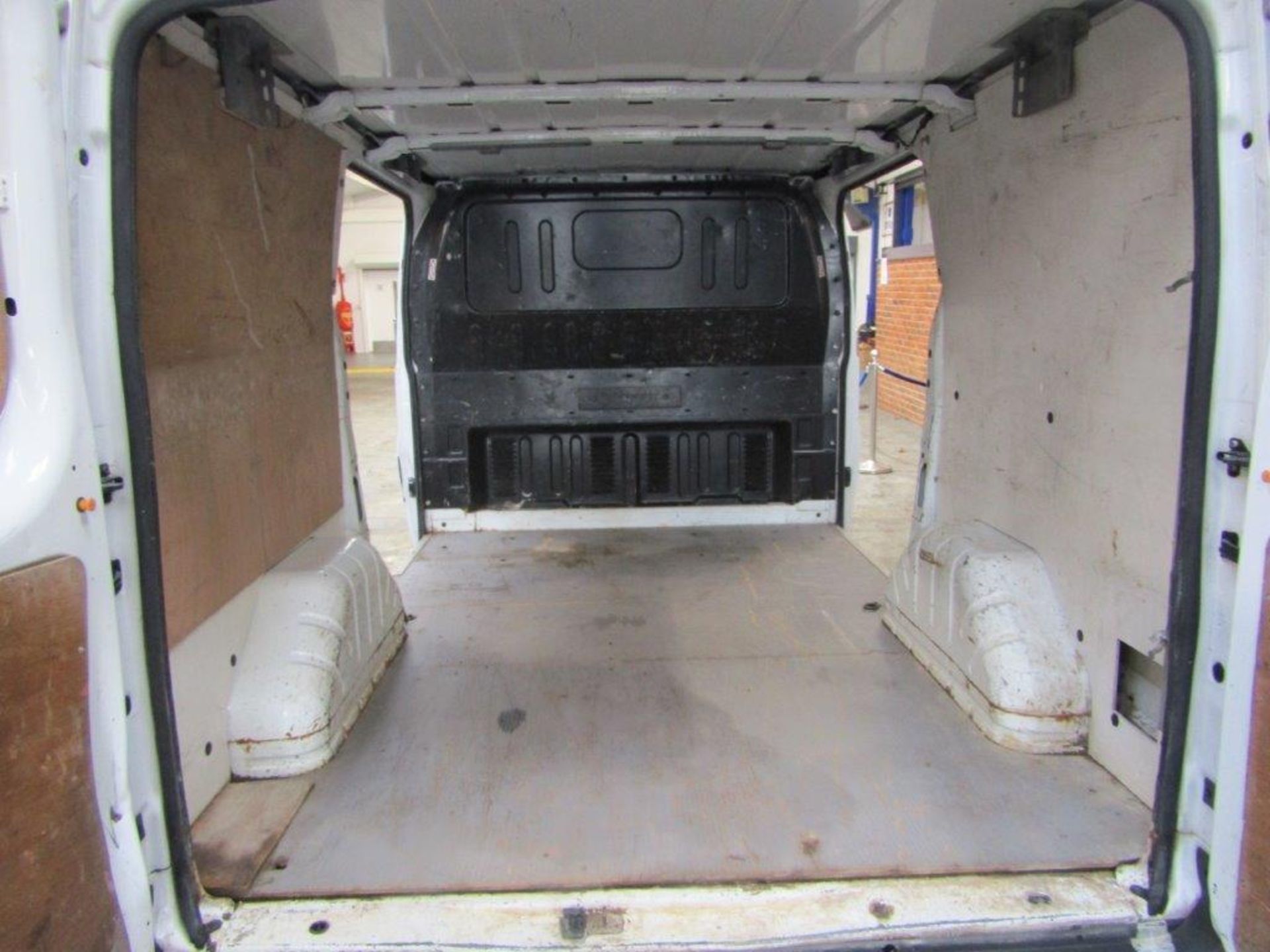 11 11 Ford Transit 85 T300S FWD - Image 6 of 22