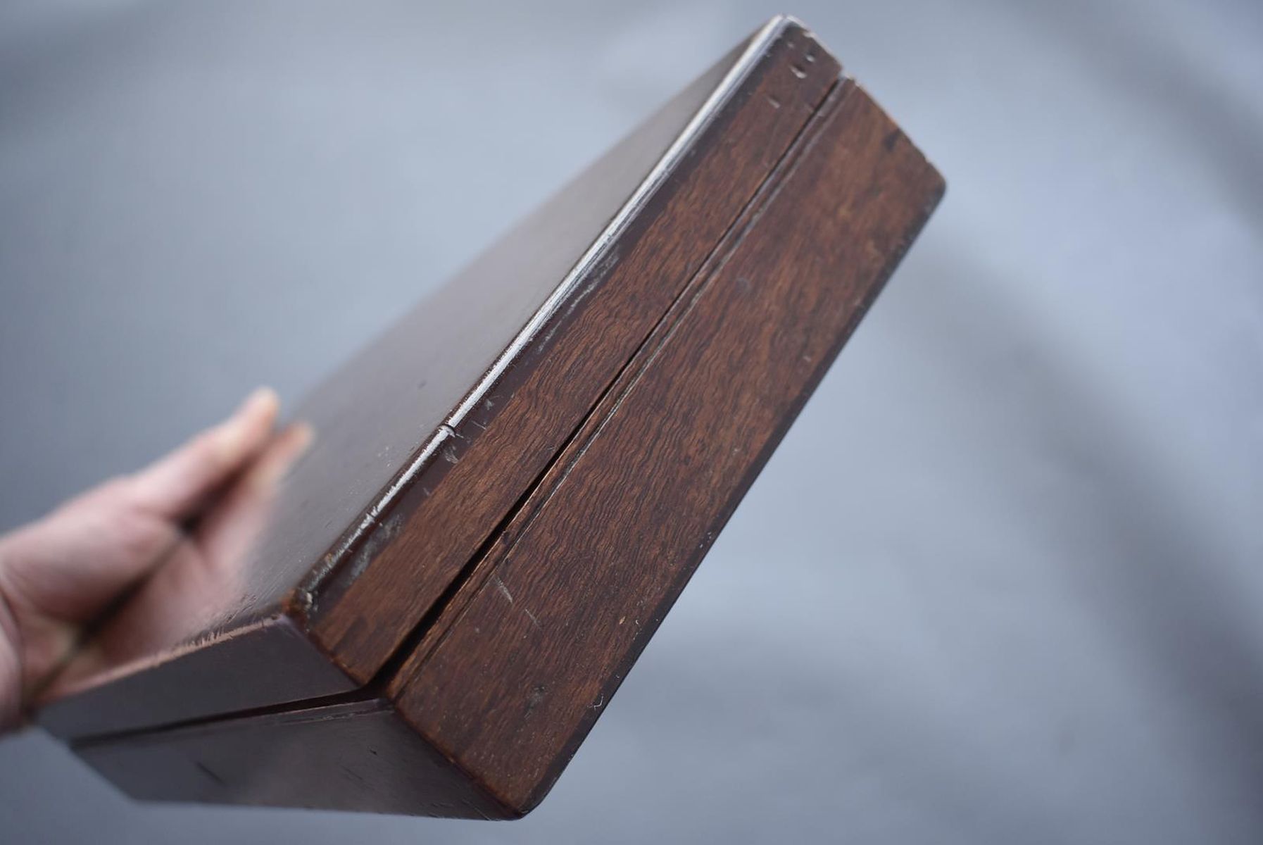 AN AMERICAN COLT NAVY CASE, the mahogany case with green baize lined interior, the lid with - Image 12 of 13