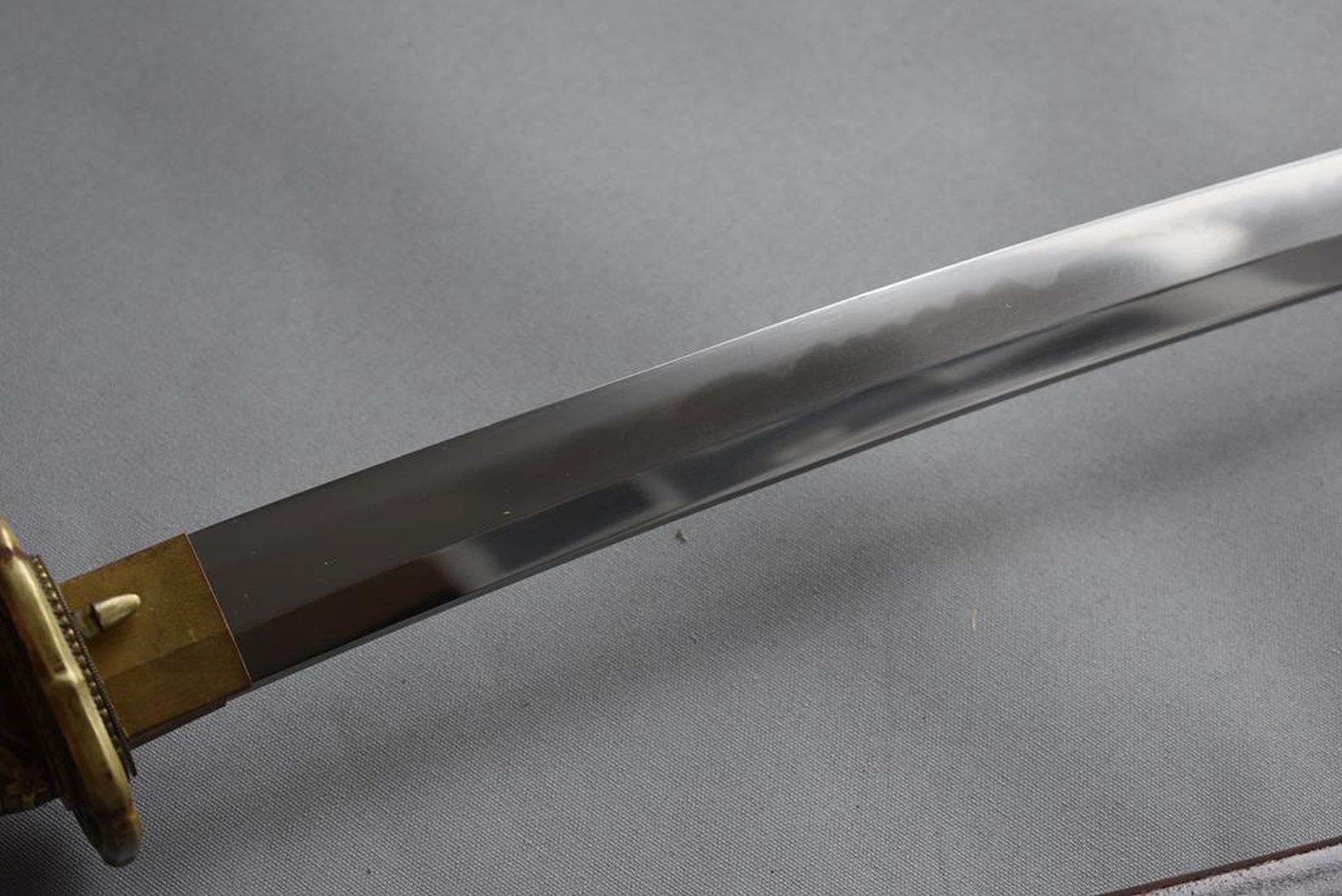 A GENDAITO, 66.5cm blade with one mekugi-ana signed Ishido Teruhide saku, midare hamon, nashiji - Image 9 of 17
