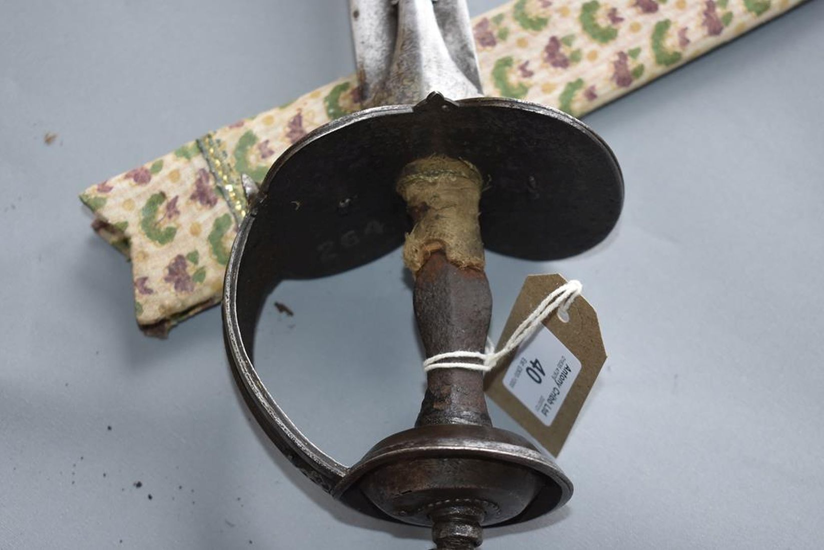 A LATE 18TH CENTURY INDIAN FIRANGI OR SWORD, 88.5cm blade engraved with an inscription to the Mysore - Image 11 of 11