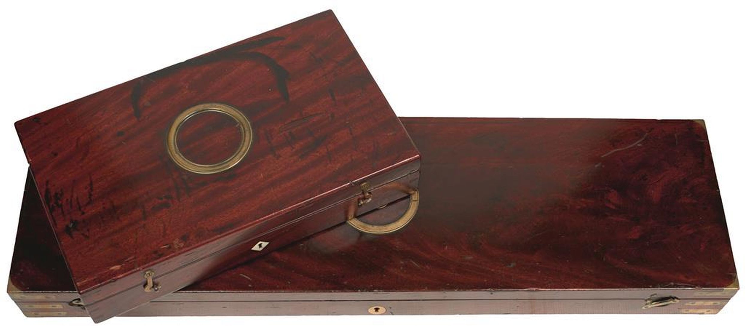 A BRASS BOUND MAHOGANY SPORTING GUN CASE, for a gun with 32inch barrels, red felt lining, partitions
