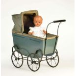 Kleiner Puppenwagen + Babypuppe