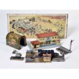 Märklin, Konvolut Eisenbahnzubehör + Zuglaufplan auf Holz