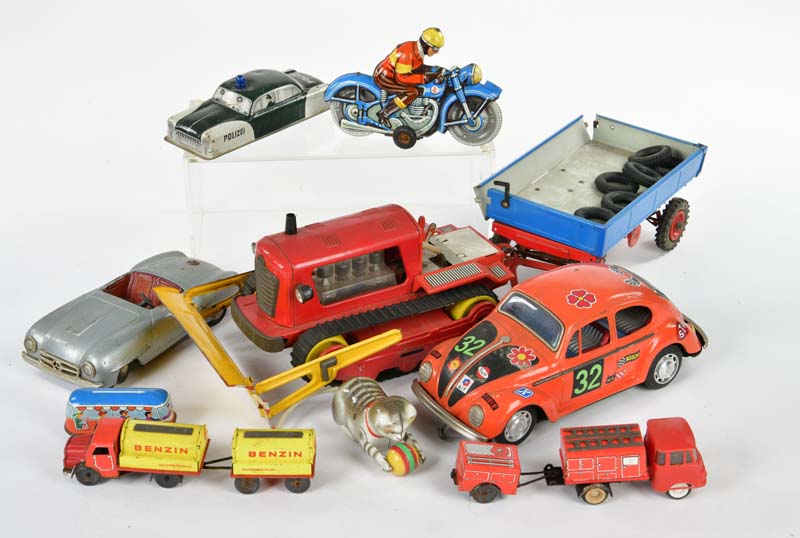 Bundle of tin toys, W.-Germany, Japan a.o., defects, please inspect