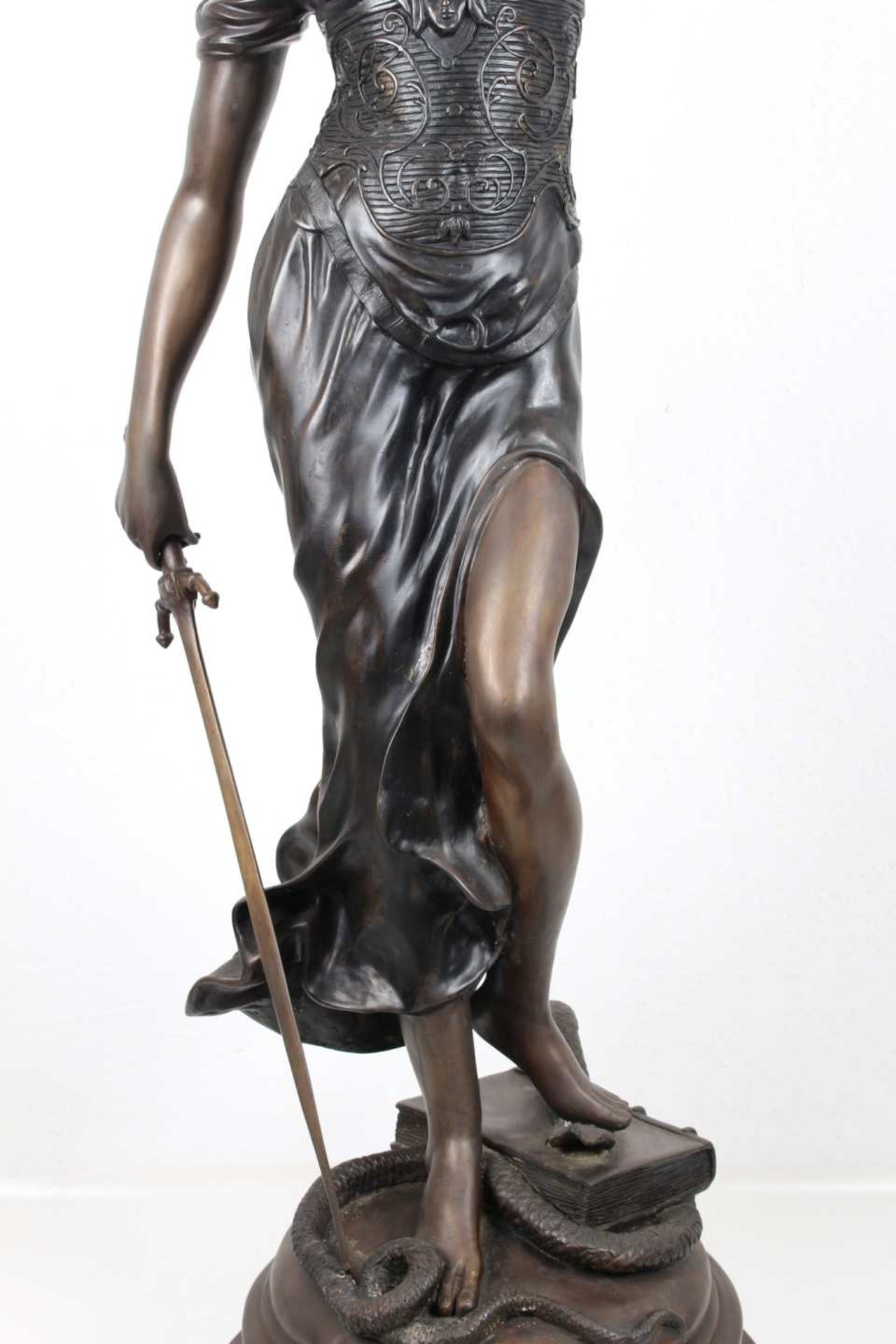 Übergroße Bronze Skulptur Justitia H 168 cm, XXL bronze of the Lady Justice H 168 cm, - Image 3 of 7