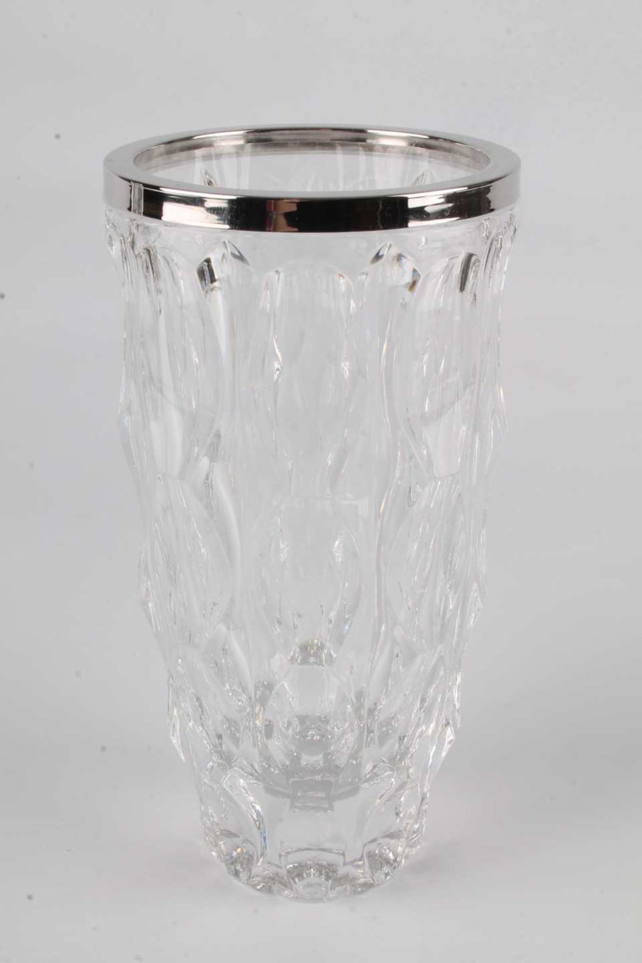 3 Kristallvasen mit Silbermontierung, 3 crystal vases with silver mounting, - Image 4 of 8