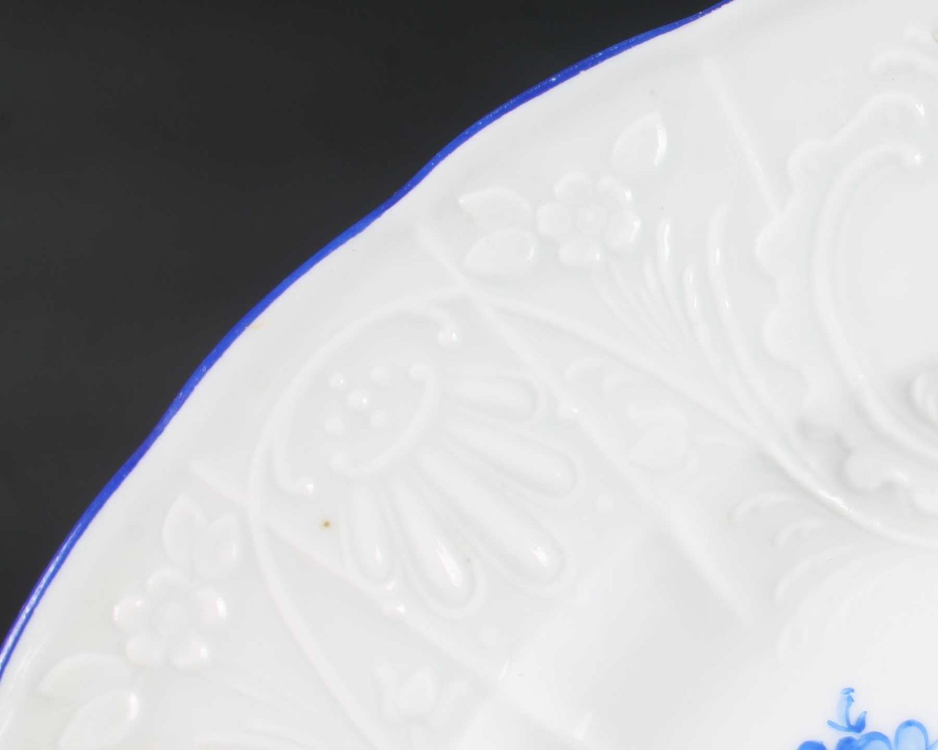 Meissen - 9 Speiseteller blaue Streublümchen Dulong Relief, 9 dining plates, - Image 3 of 7