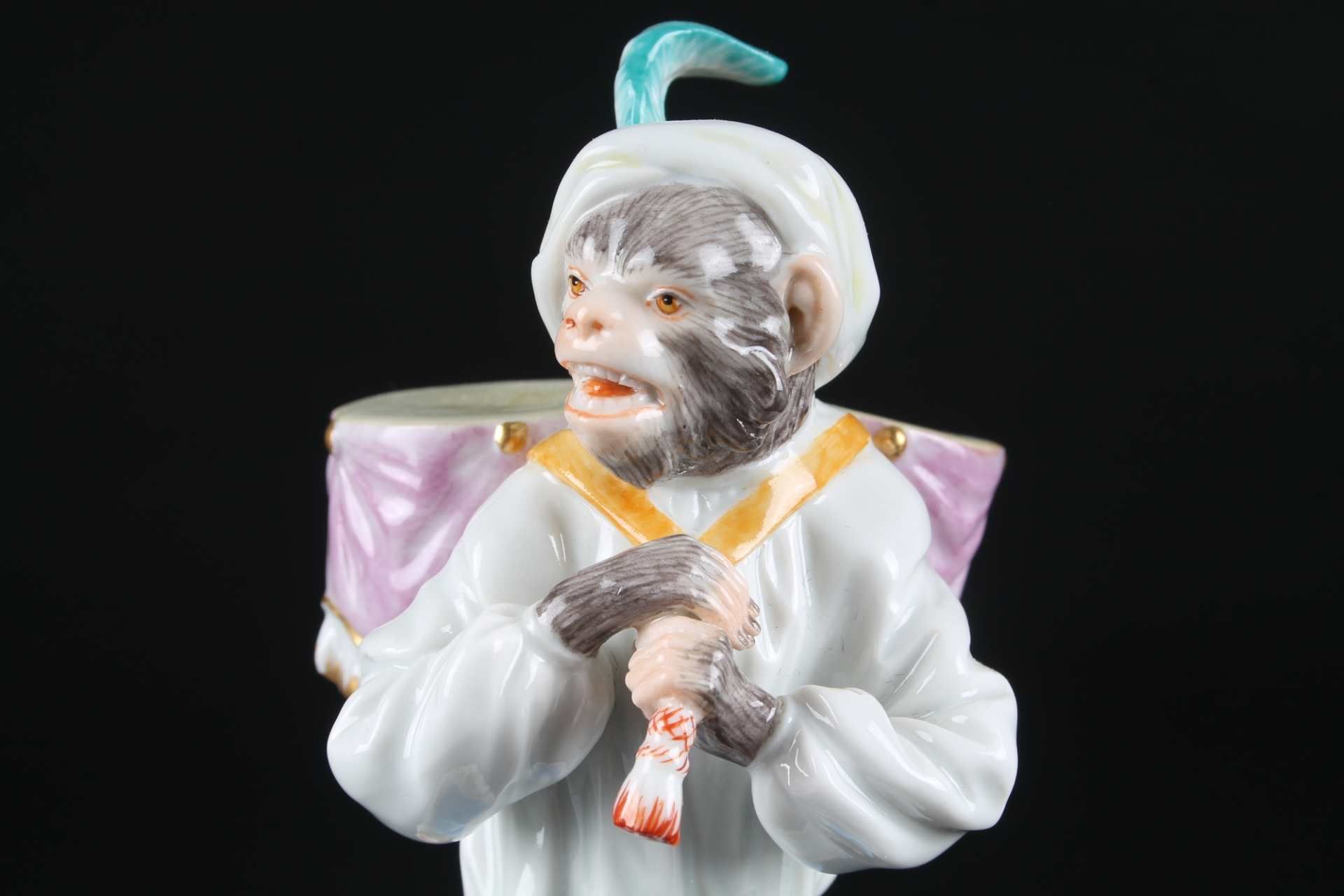 Meissen Paukenträger aus der Affenkapelle, kettledrum carrier monkey chapel, - Image 5 of 6