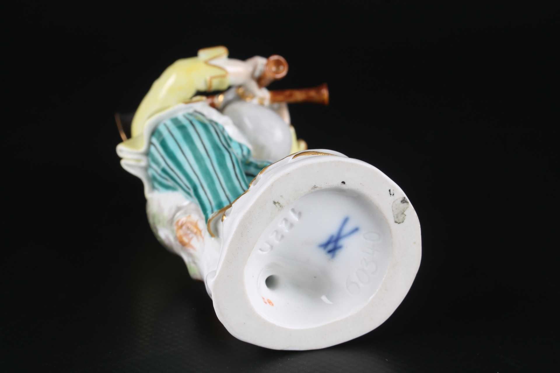 Meissen Gärtnerkind mit Dudelsack, gardeners child with bagpipe, - Image 6 of 6