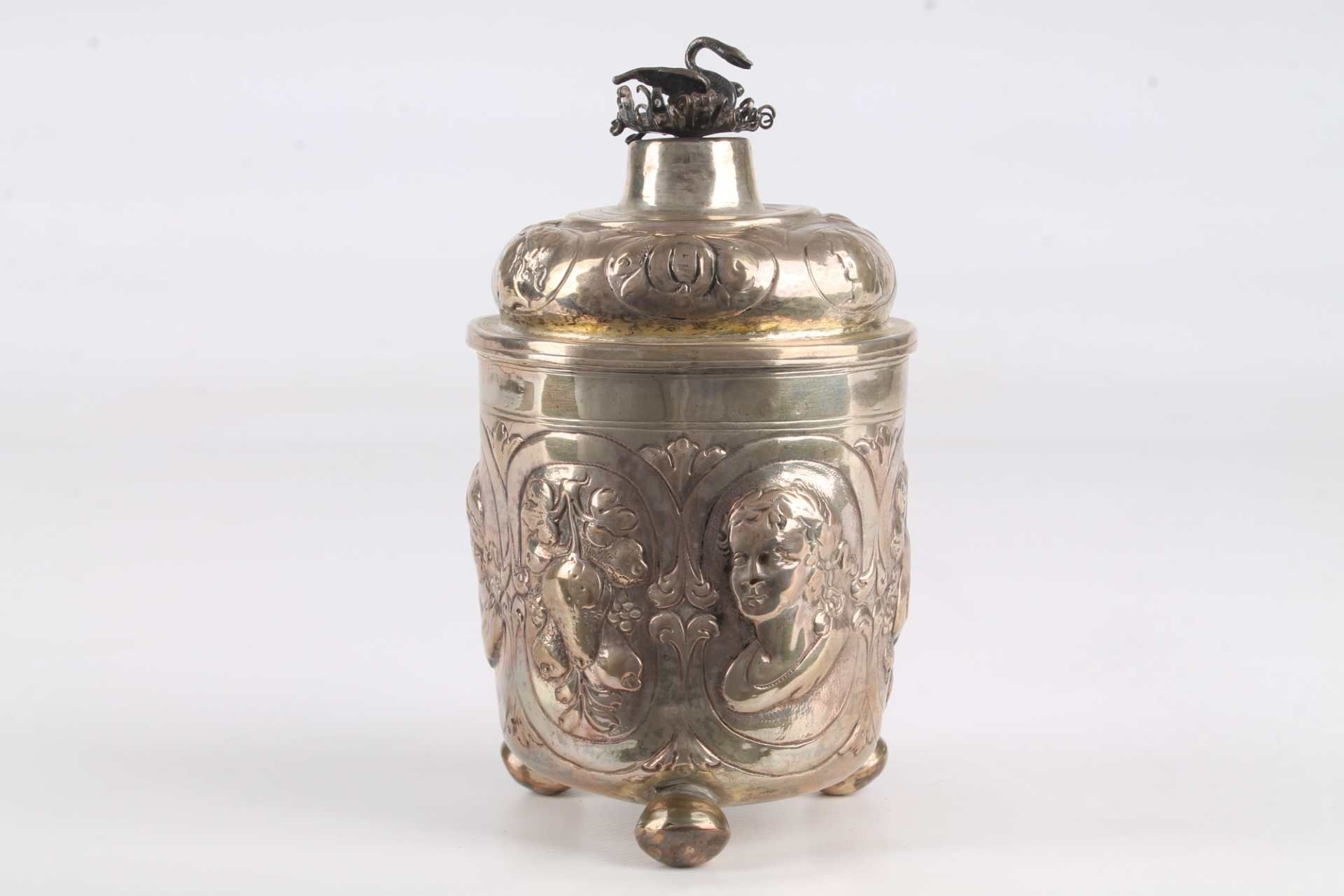 Nürnberg 18. Jahrhundert Silber Kugelfuß Deckelpokal, silver goblet 18th century, - Image 4 of 9