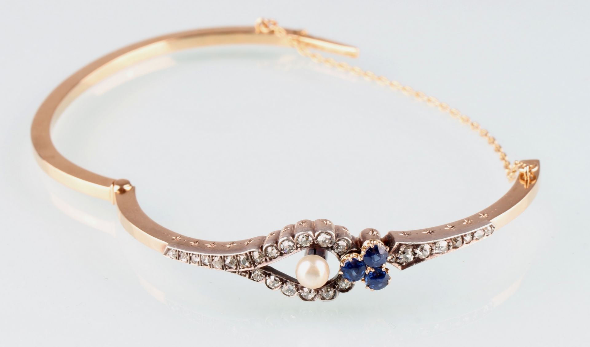 Art Deco 750 Gold Armreif mit Diamanten, Saphiren und Perle, gold bracelet diamonds sapphire pearl, - Image 6 of 7