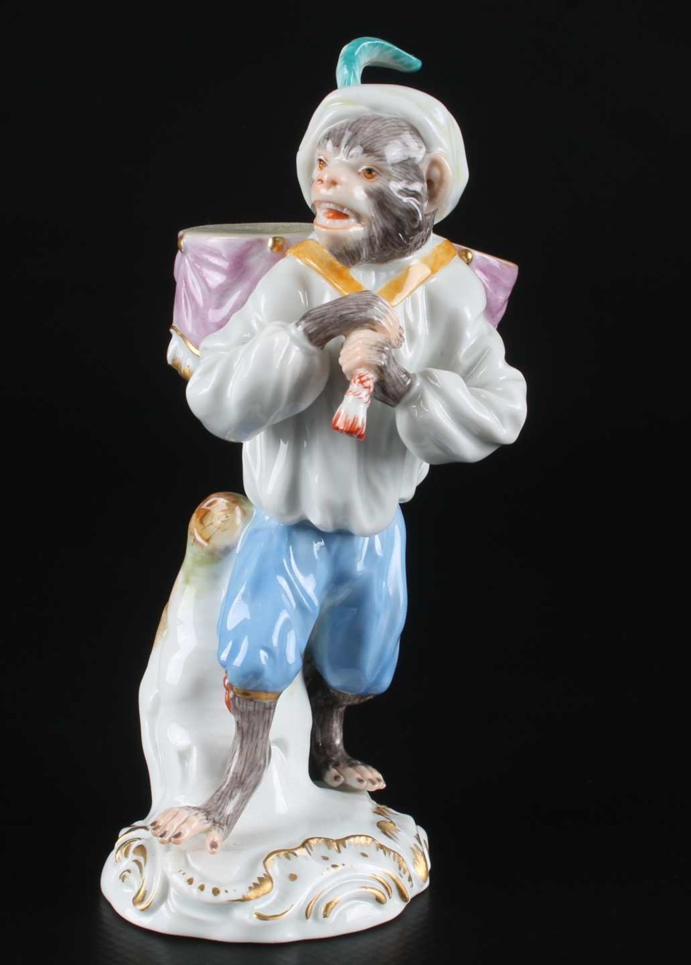 Meissen Paukenträger aus der Affenkapelle, kettledrum carrier monkey chapel,