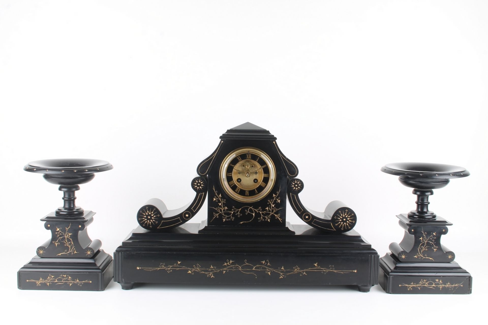 Kaminuhr mit offener Brocot-Hemmung und Beisteller, Frankreich um 1890, french mantel clock,
