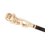 Spazierstock mit Elfenbein Griff mit Armbrustschütze, 19. Jahrhundert, walking cane ivory 19th c.,