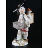 Meissen Verkleidete Amorette mit Leierkasten, disguised cupid with barrel organ,