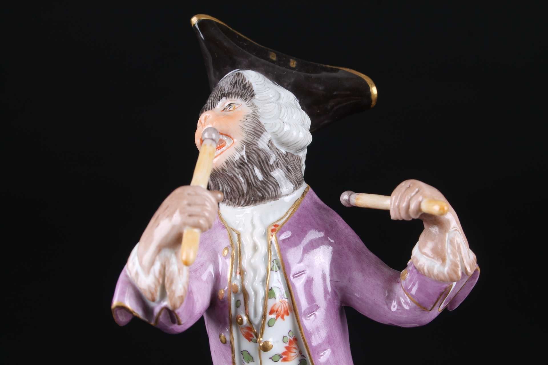 Meissen Paukenschläger aus der Affenkapelle, kettledrummer monkey chapel, - Bild 5 aus 6