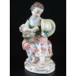 Meissen Gärtnerkind sitzendes Mädchen mit Blumenkorb, sitting gardeners child with flowerbasket,