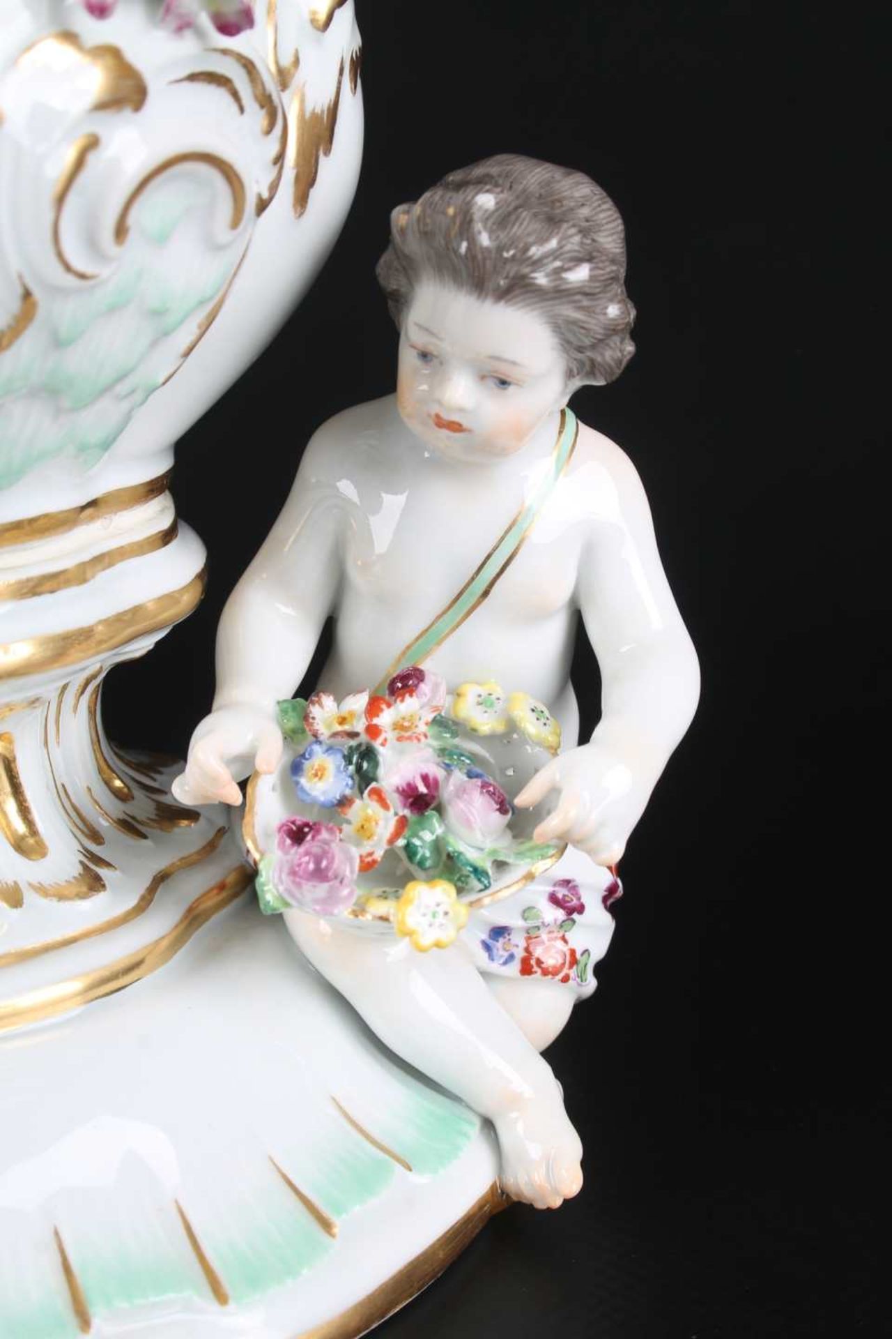 Meissen Potpourri Vase mit Putten, porcelain potpourri vase with cherubs, - Image 9 of 12