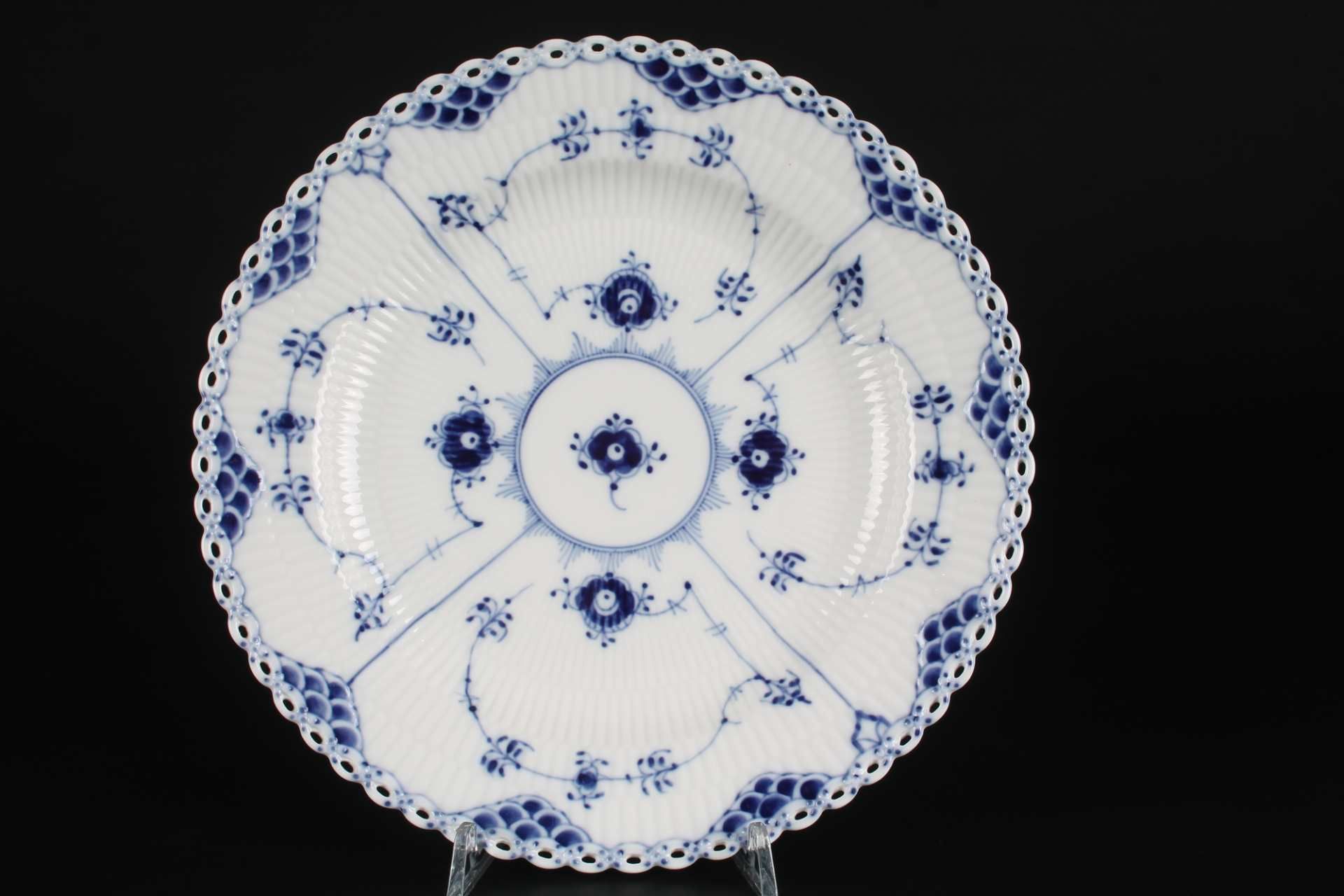 Royal Copenhagen Musselmalet Vollspitze 6 Speiseteller, 6 dining plates blue fluted full lace, - Image 2 of 6