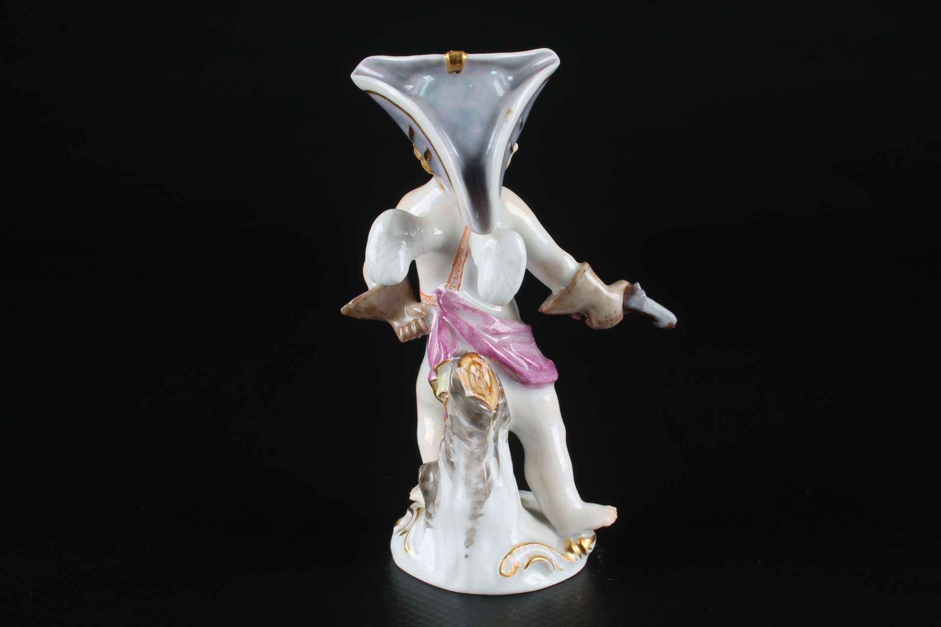 Meissen Verkleidete Amorette mit Pistole, disguised cupid with pistole, - Image 3 of 6