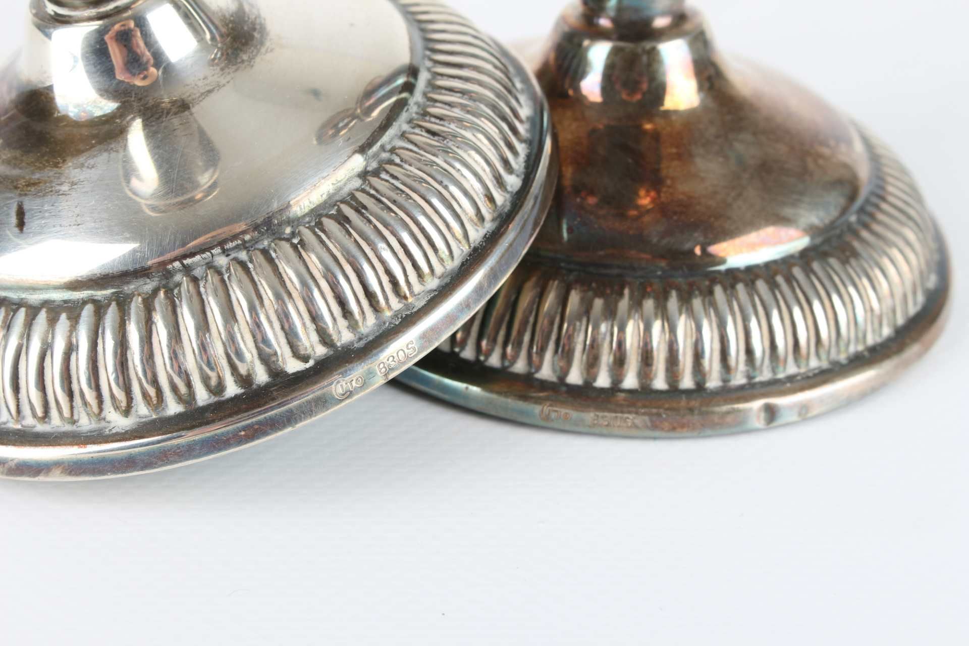 830 Silber Leuchterpaar, Dänemark, pair of silver candlestands, - Image 4 of 6