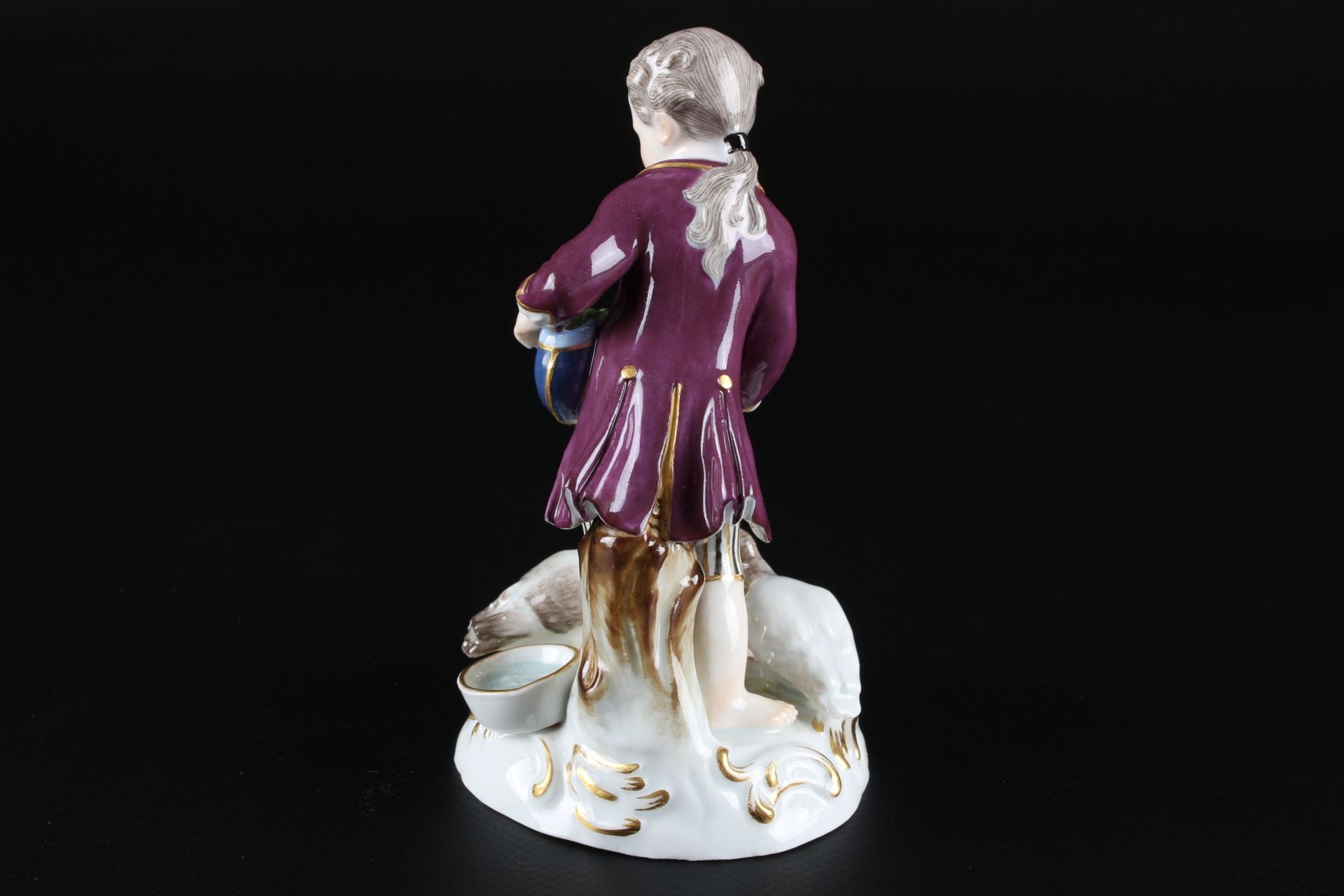 Meissen Knabe Gänse fütternd, boy feeding goose, - Image 3 of 8