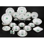 Herend Apponyi Vert 30-teiliges Restservice, diner porcelain,