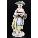 Meissen Gärtnerkind mit Blumenkorb, gardeners child with flowerbasket,