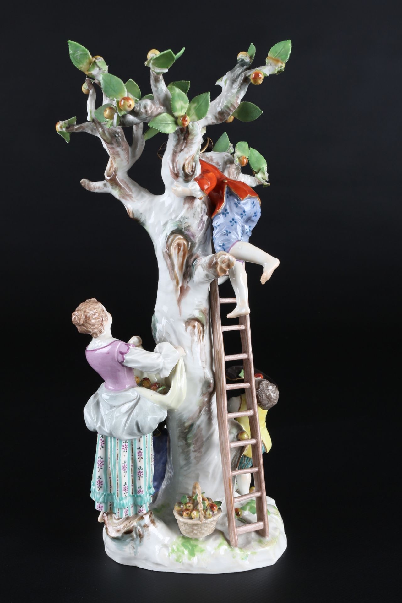 Meissen Figurengruppe Apfelernte, figure group apple harvest, - Image 3 of 5