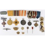 Preussen und 3. Reich, Konvolut diverser Abzeichen, Orden und Effekte, badges medals decorations,