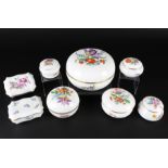 Meissen Konvolut 8 Deckeldosen Blumenmalerei, collection of boxes,