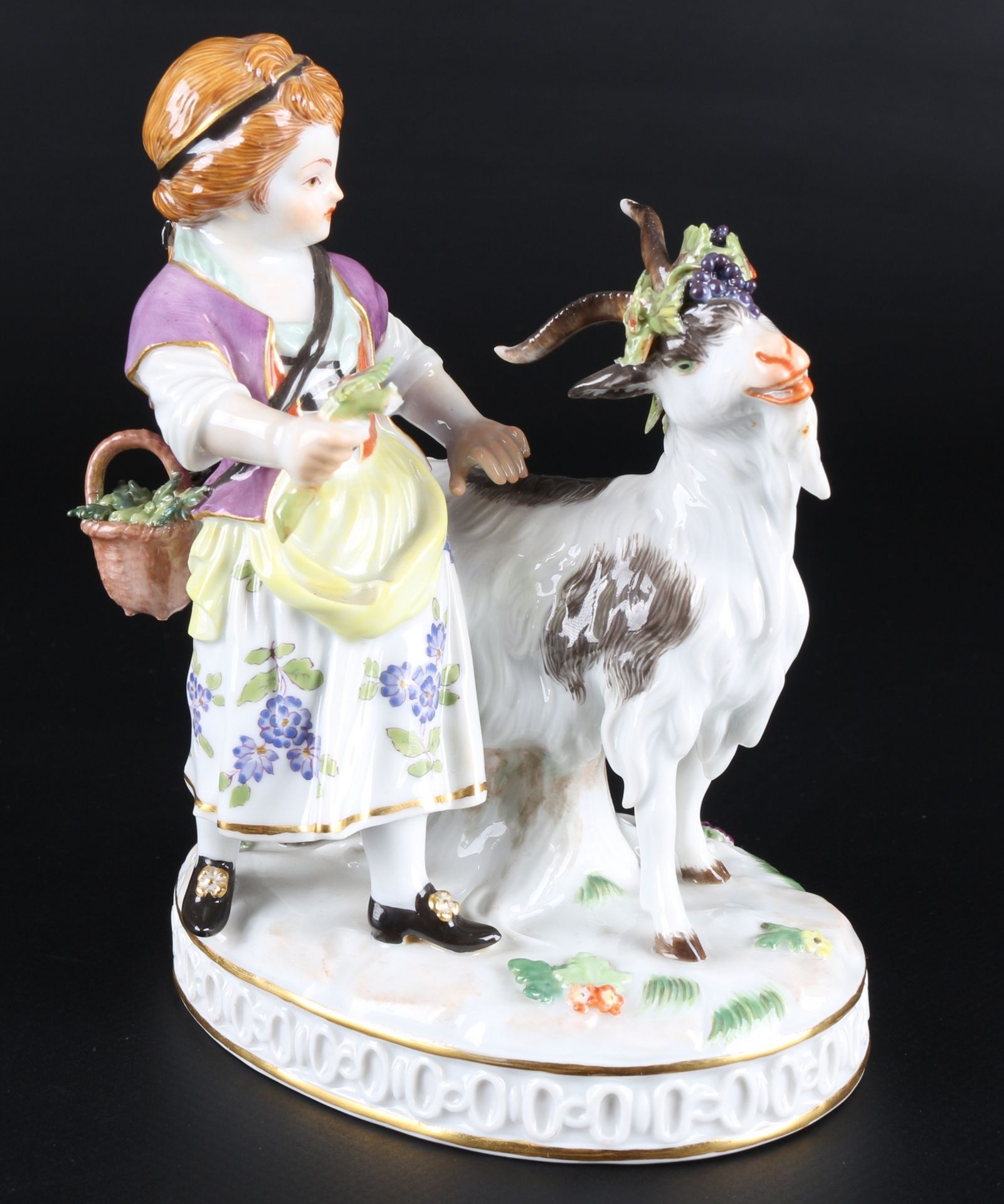 Meissen Mädchen mit Ziegenbock, boy with goat,