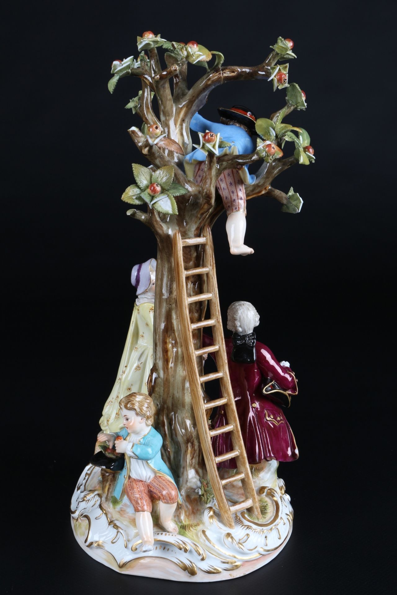 Meissen Figurengruppe Apfelernte, apple harvest group of figures, - Image 3 of 5