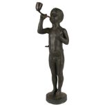 Otto Dobbertin (XIX) Bronze Junge mit Pfeife, Düsseldorfer Bronzebildgiesserei GmbH, um 1900