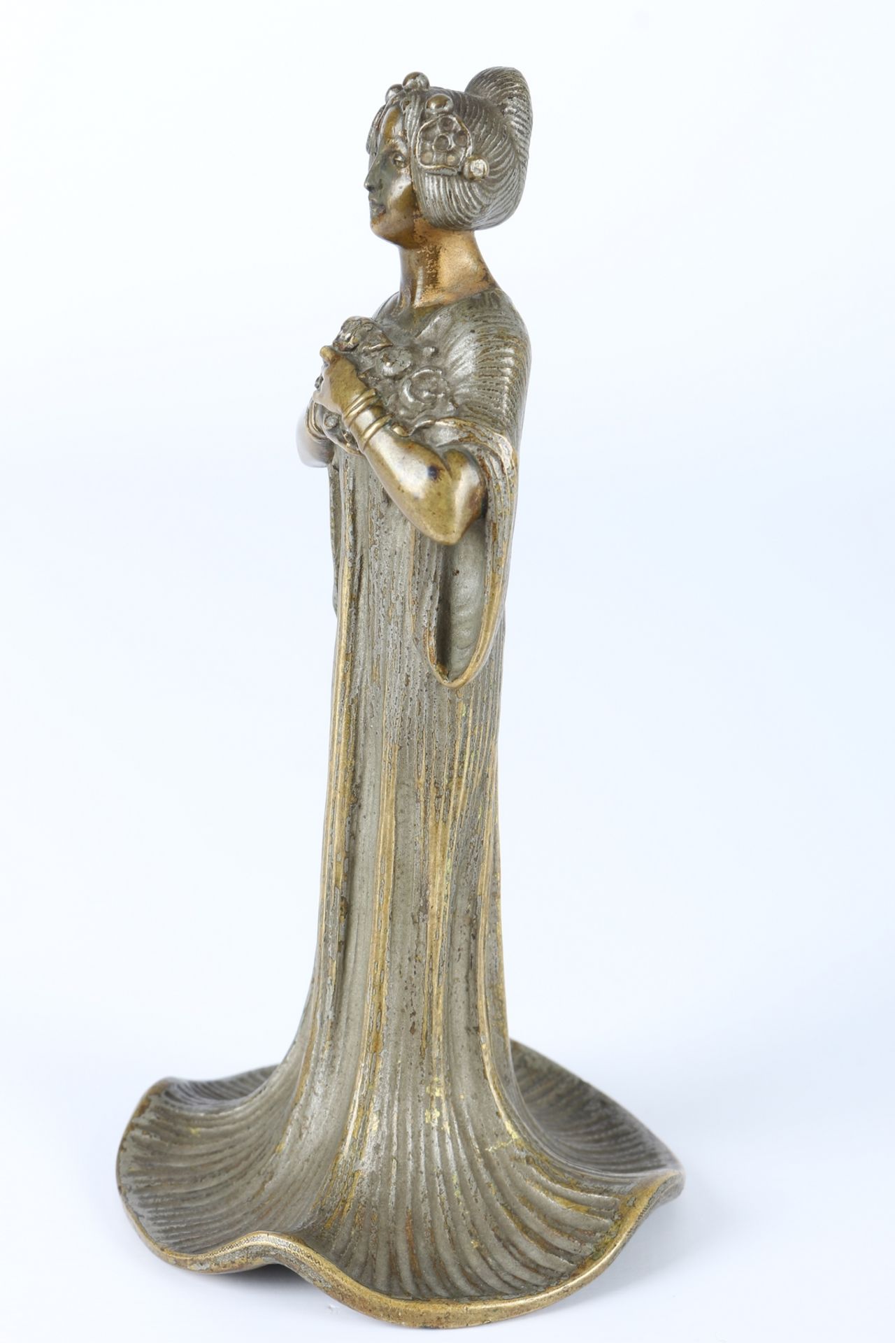 Bronze Frau mit Blumen, Jugendstil um 1900, art nouveau bronze figure, - Image 2 of 5