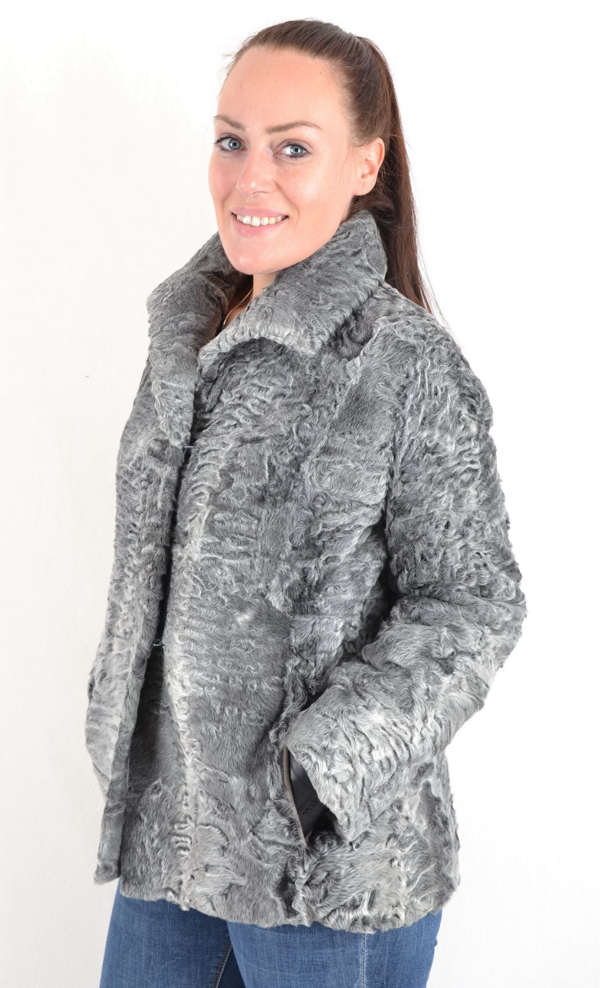 Persianer Swakara Pelzjacke in grau Gr. 44, Persian Swakara fur jacket in gray size 44 - Image 6 of 10