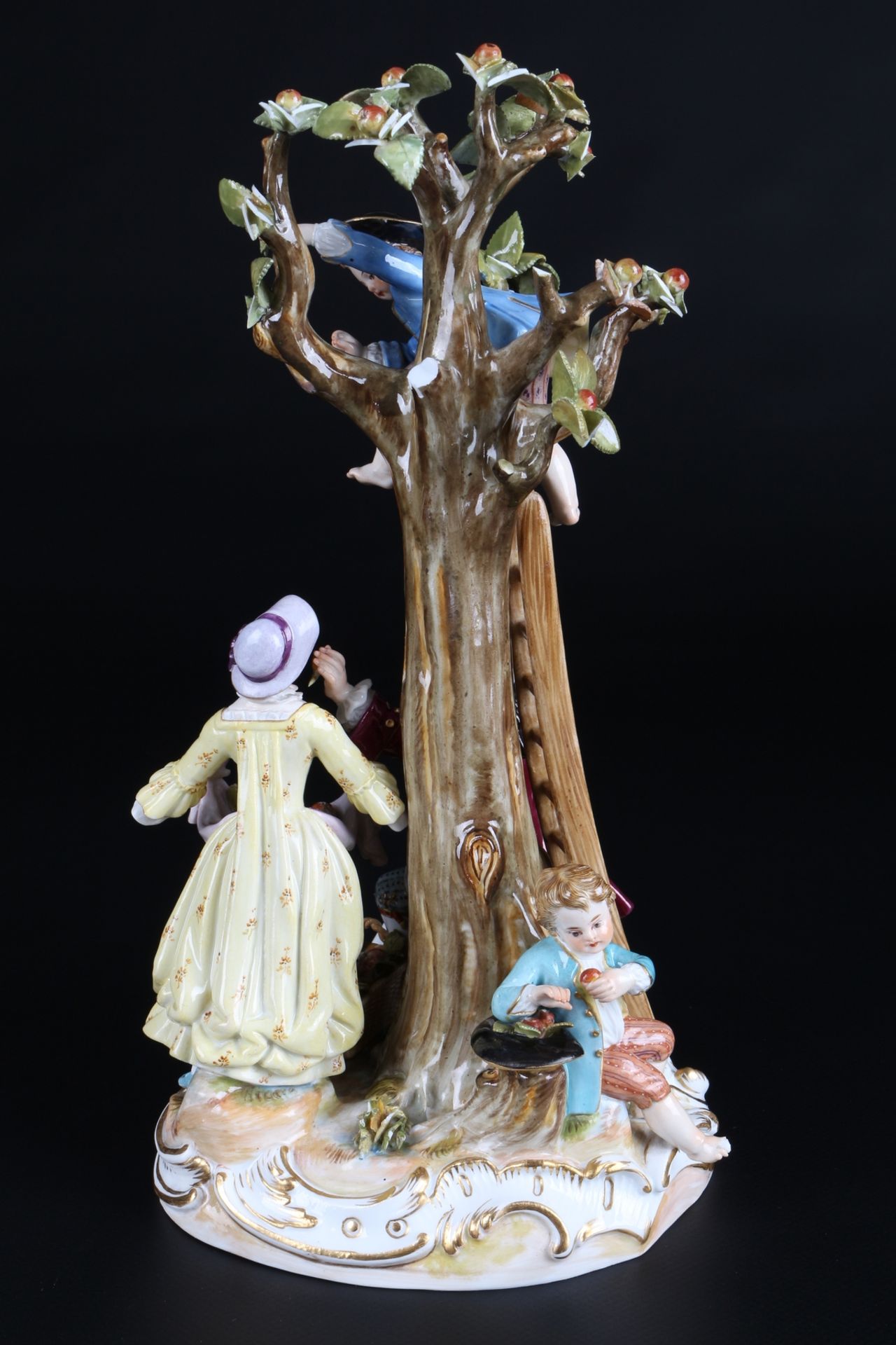 Meissen Figurengruppe Apfelernte, apple harvest group of figures, - Image 2 of 5