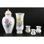 Meissen Konvolut 5 Vasen Blumenmalerei, collection of vases,